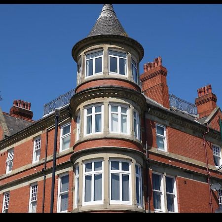 Penthouse Suite, Victoria Apartments Prestatyn Exterior photo